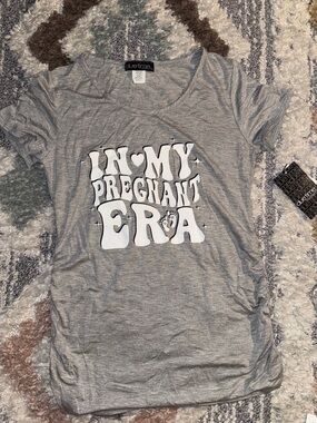 Due Time  Maternity Gray 'In My Pregnant Era' Graphic Tee